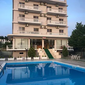 Relax & Golem (Tirana)